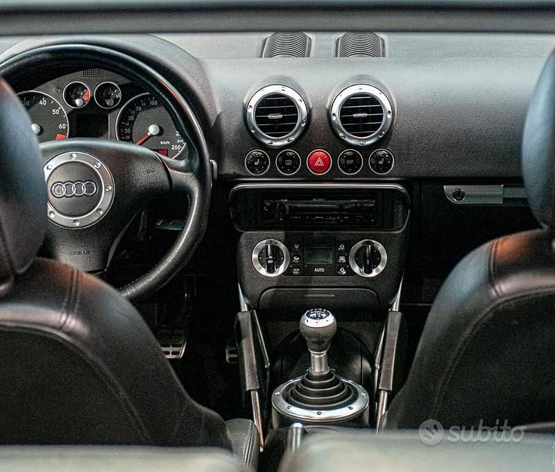 Usata Audi TT 225 CV (165 kW) 2000 Nero Coupé