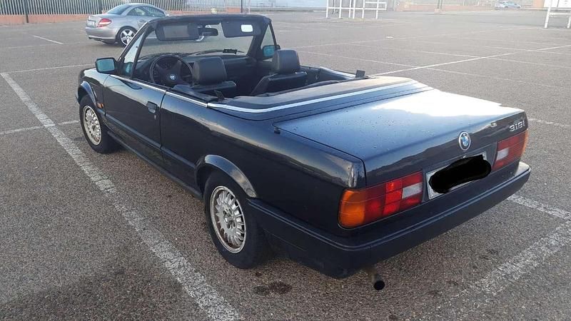 Usata BMW 318 Cabriolet 113 CV (83 kW) 1991 Nero Cabrio