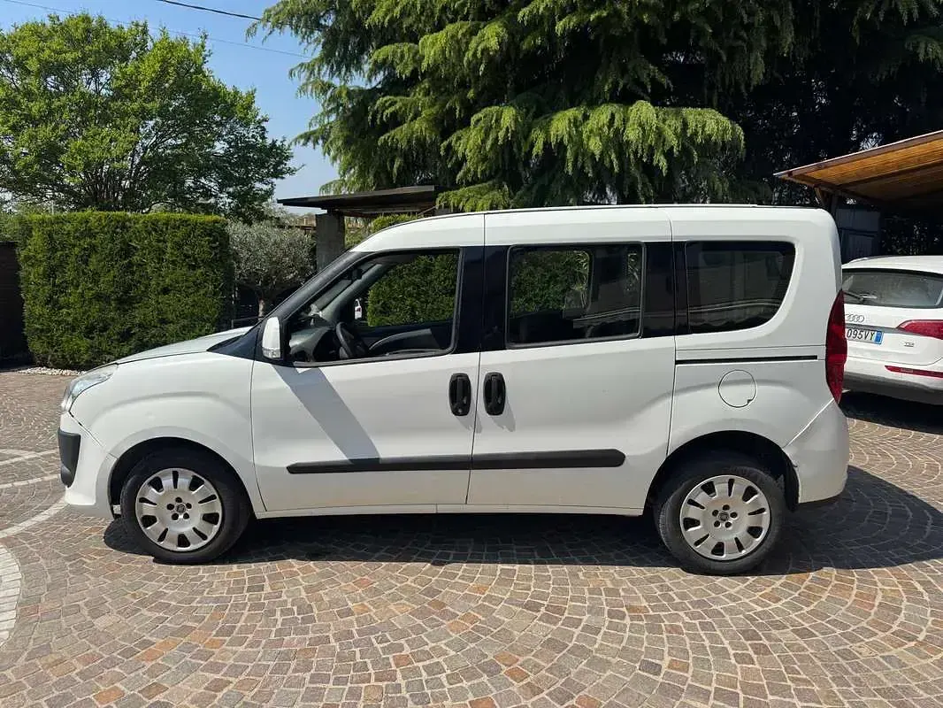 Usata Fiat Doblò Dynamic 135 CV (99 kW) 2013 Bianco Monovolume