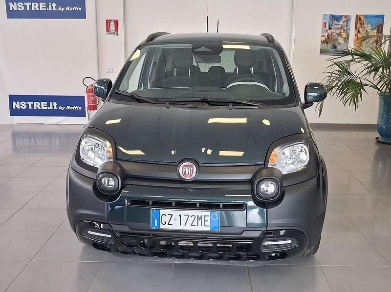 Usata Fiat Panda Cross Cross 69 CV (50 kW) 2025 Verde foresta Utilitaria