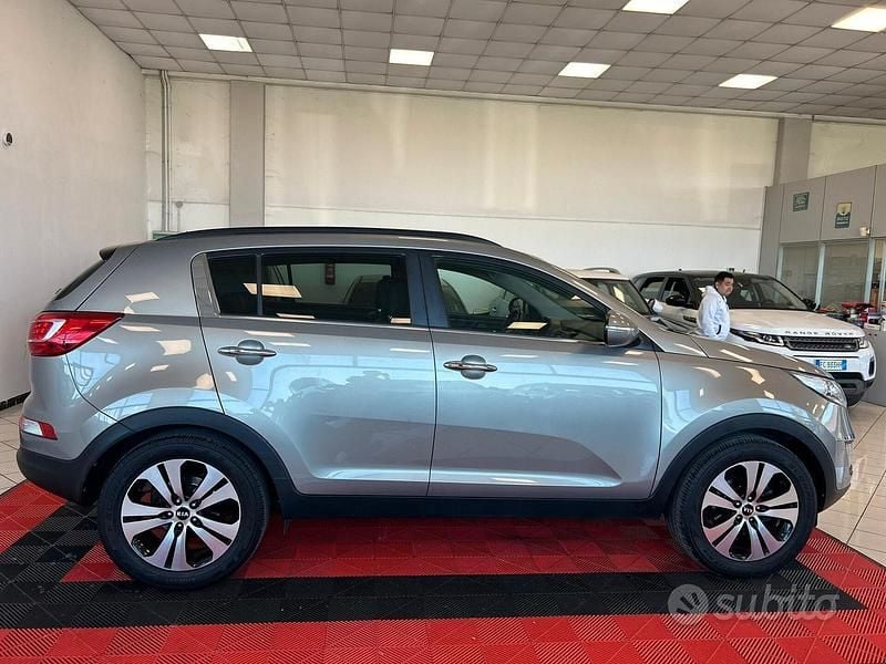 Usata Kia Sportage 163 CV (119 kW) 2010 Grigio SUV