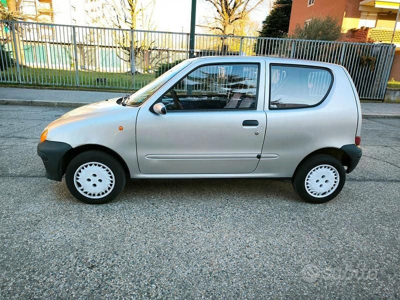 Usata Fiat Seicento 39 CV (28 kW) 1999 Grigio Utilitaria