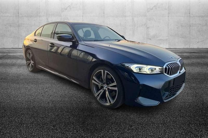 Usata BMW 330 M Sport 245 CV (180 kW) 2024 Blu/azzurro Berlina