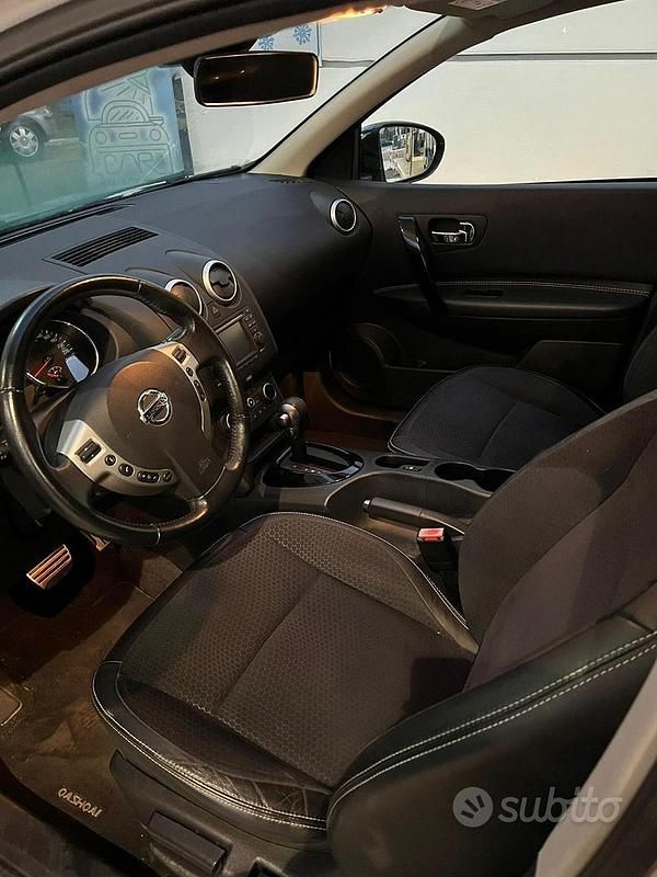 Usata Nissan Qashqai Tekna 116 CV (85 kW) 2014 Bianco SUV