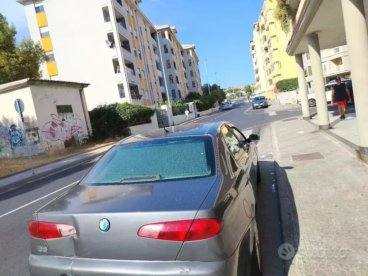 Usata Alfa Romeo 166 150 CV (110 kW) 2004 Grigio Berlina