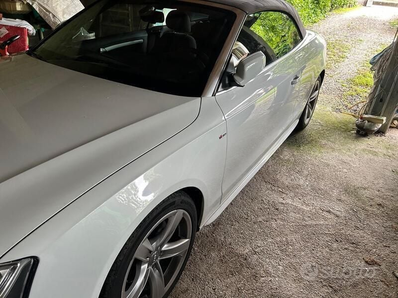 Usata Audi A5 Cabriolet S-Line 177 CV (130 kW) 2015 Bianco Cabrio