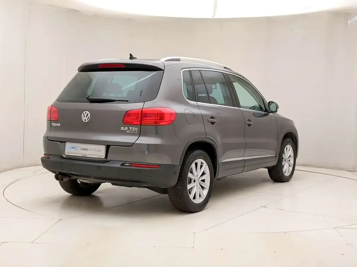 Usata VW Tiguan Sportline 150 CV (110 kW) 2016 Argento SUV