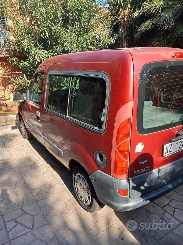 Usata Renault Kangoo 1998 Rosso Monovolume
