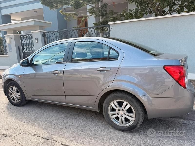 Usata Chevrolet Aveo 2012 Grigio Berlina