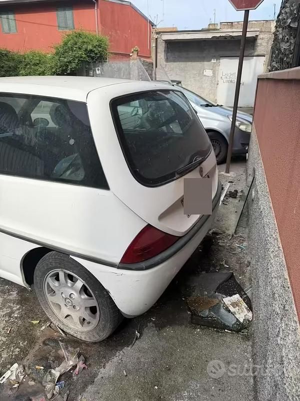 Usata Lancia Ypsilon 54 CV (39 kW) 1997 Bianco Utilitaria
