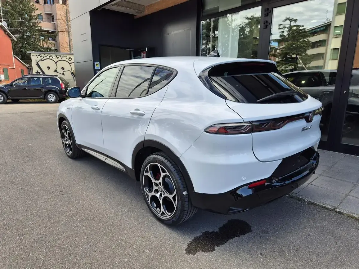 Nuova Alfa Romeo Tonale Veloce 130 CV (95 kW) 2026 Bianco SUV