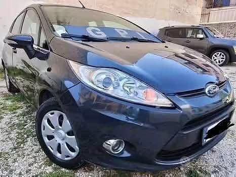 Usata Ford Fiesta 82 CV (60 kW) 2010 Grigio Utilitaria