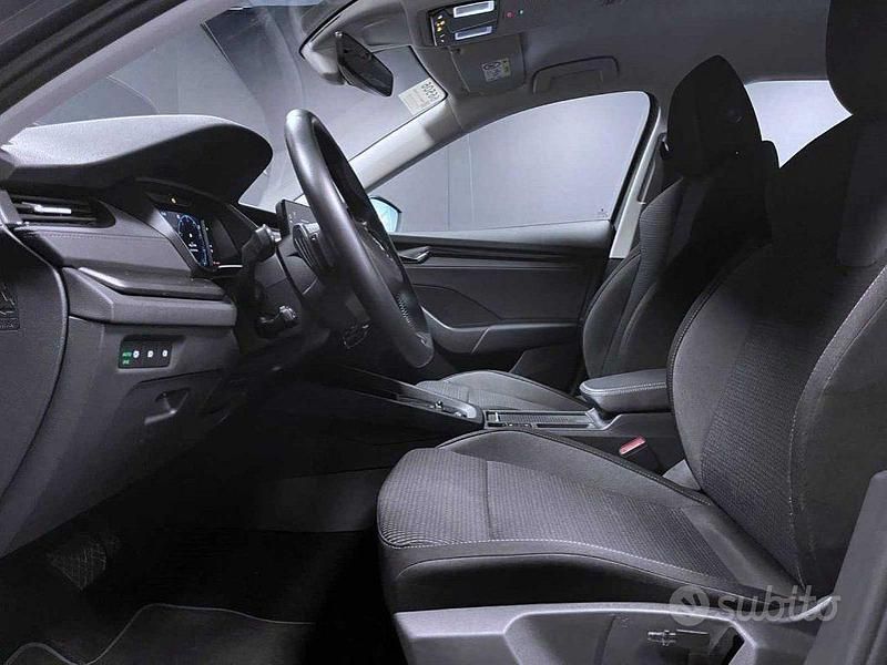 Usata Skoda Octavia Executive 116 CV (85 kW) 2023 Grigio Station wagon