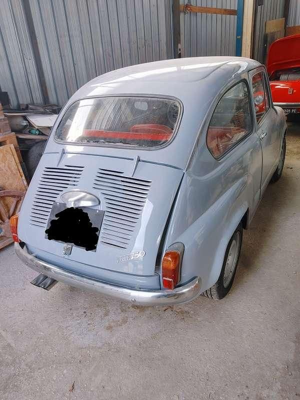 Usata Fiat 750 54 CV (39 kW) 1979 Grigio Berlina