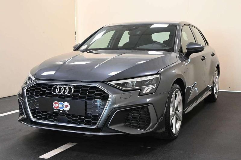 Usata Audi A3 e-tron S-Line 150 CV (110 kW) 2024 Grigio Utilitaria