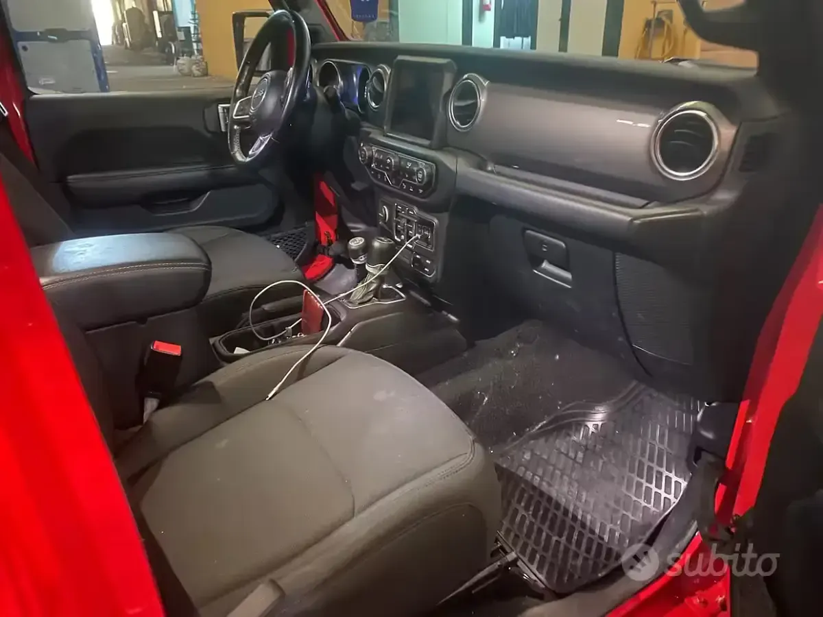 Usata Jeep Wrangler 2022 Rosso SUV