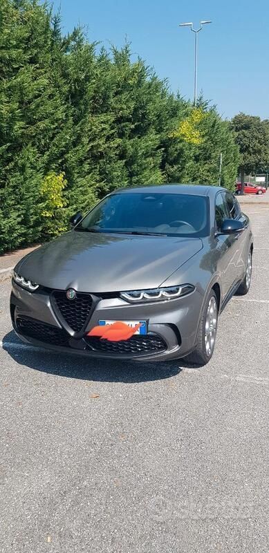 Usata Alfa Romeo Tonale 131 CV (96 kW) 2023 Grigio SUV