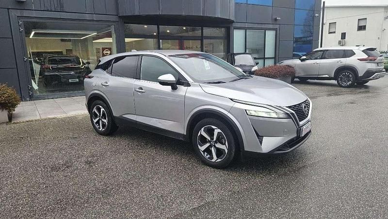 Usata Nissan Qashqai N-Connecta 140 CV (102 kW) 2023 Argento SUV