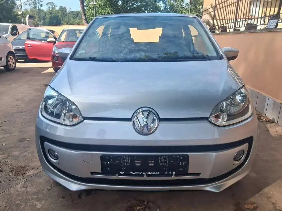 Usata VW up! move up! 60 CV (44 kW) 2014 Argento Utilitaria