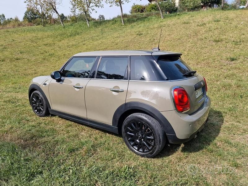 Usata Mini One D 95 CV (69 kW) 2019 Grigio Utilitaria