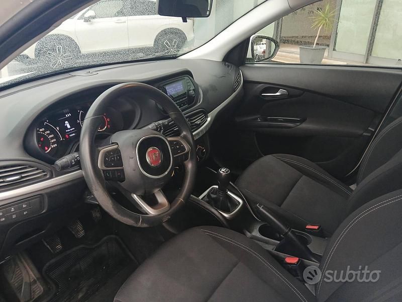 Usata Fiat Tipo Easy 95 CV (69 kW) 2017 Bianco Berlina