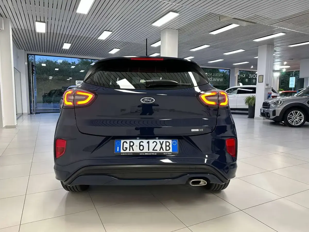 Usata Ford Puma Titanium 125 CV (91 kW) 2023 Frozen white SUV