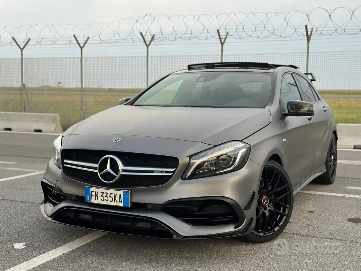 Usata Mercedes A45 AMG AMG 381 CV (280 kW) 2018 Grigio Utilitaria