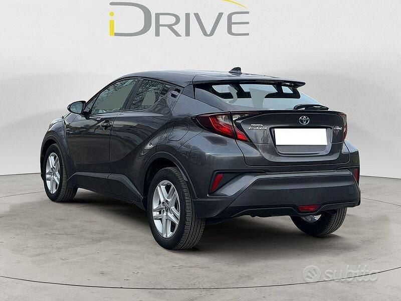 Usata Toyota C-HR Business Edition 122 CV (89 kW) 2023 Grigio SUV