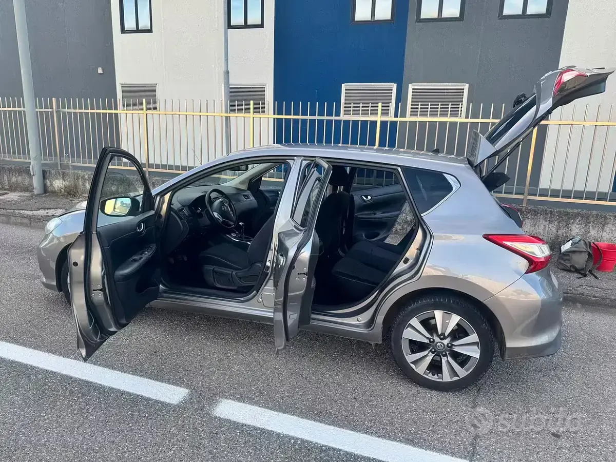 Usata Nissan Pulsar 110 CV (80 kW) 2015 Grigio Utilitaria