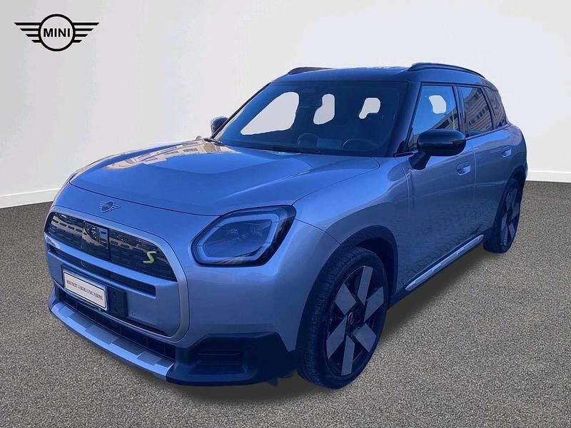 Grigio Usata 2024 Mini Countryman Favoured SUV | 36.300 € (Ottimo prezzo) - Immagine 1/4
