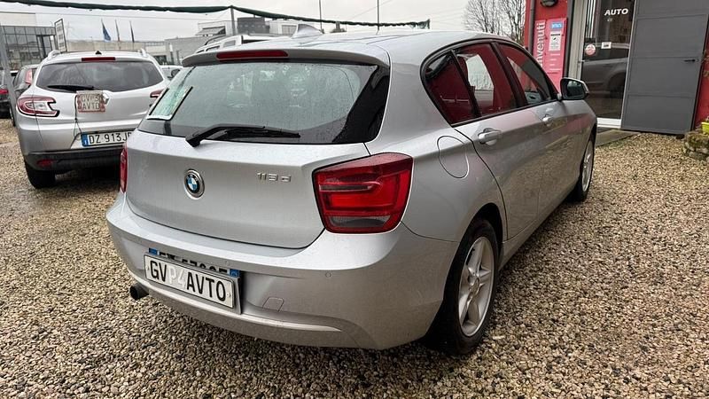 Usata BMW 118 143 CV (105 kW) 2012 Argento Utilitaria