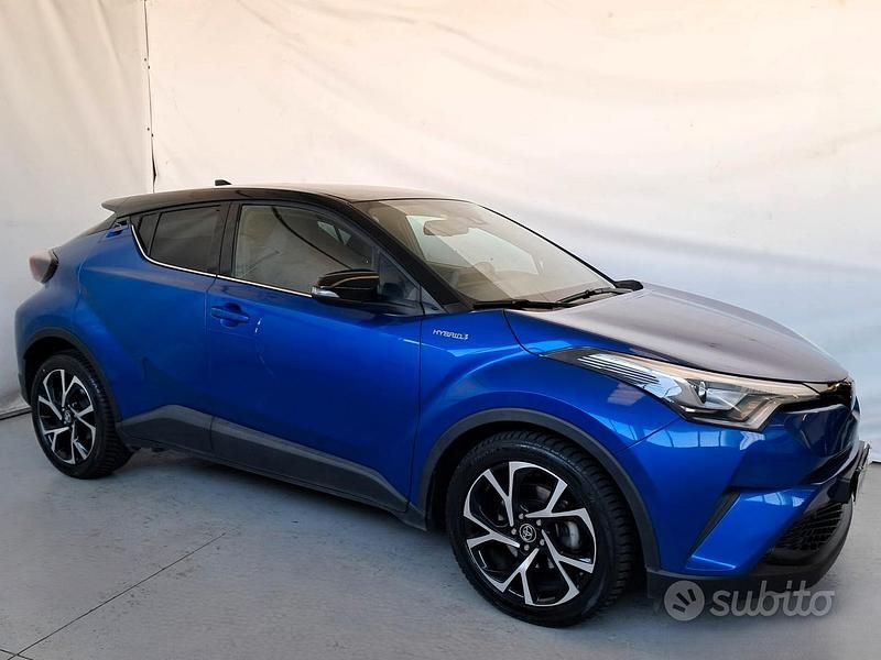 Usata Toyota C-HR Style 122 CV (89 kW) 2017 Blu SUV