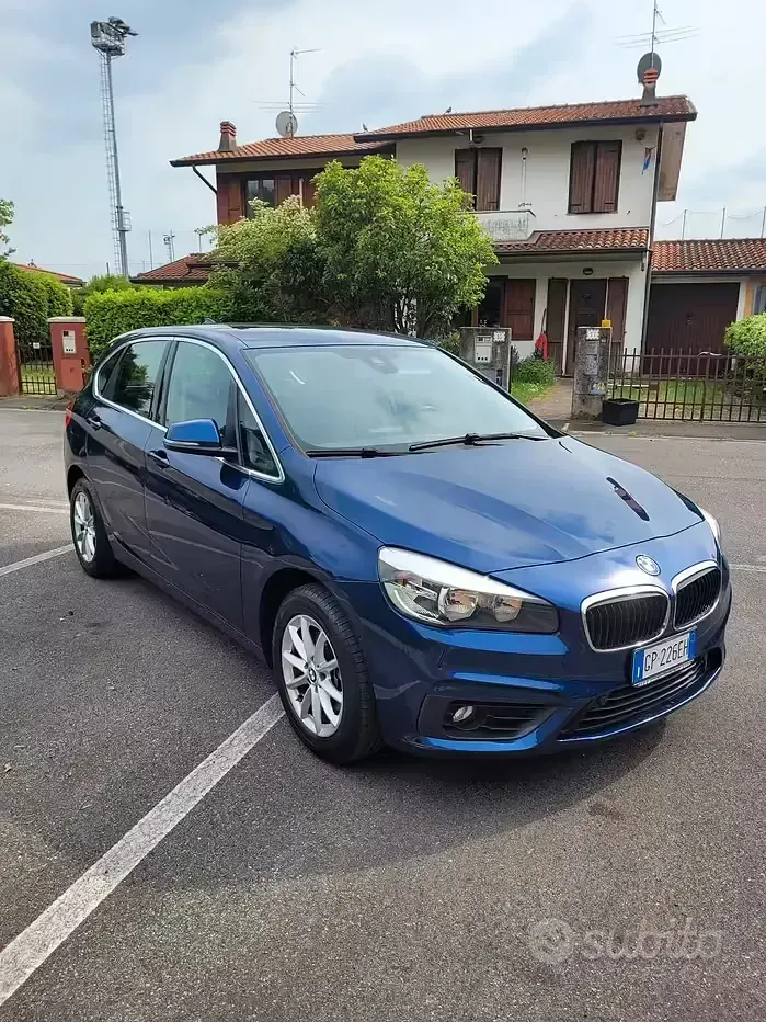 Usata BMW 216 116 CV (85 kW) 2018 Blu Monovolume
