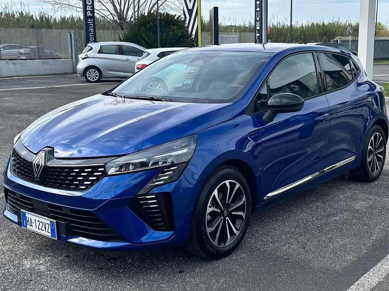 Usata Renault Clio V 101 CV (74 kW) 2025 Blu/azzurro Berlina