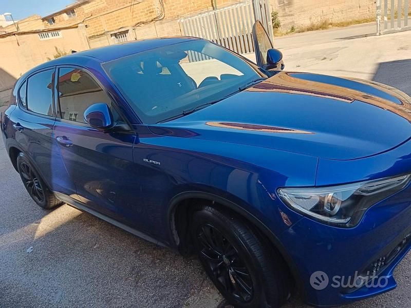 Usata Alfa Romeo Stelvio 2021 Blu SUV