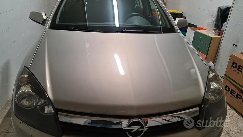 Usata Opel Astra 120 CV (88 kW) 2006 Grigio Berlina