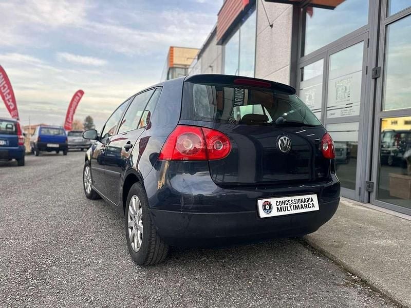 Usata VW Golf V Sportline 105 CV (77 kW) 2007 Blu/azzurro Berlina