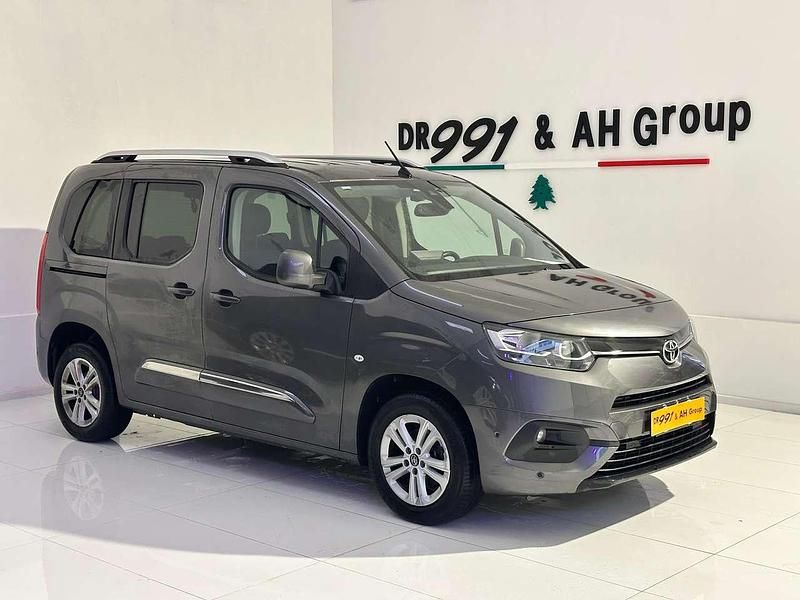 Usata Toyota Proace City City 102 CV (75 kW) 2021 Grigio Monovolume