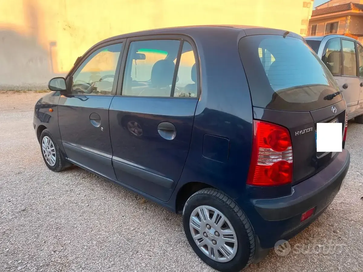 Usata Hyundai Atos Active 63 CV (46 kW) 2005 Blu Utilitaria