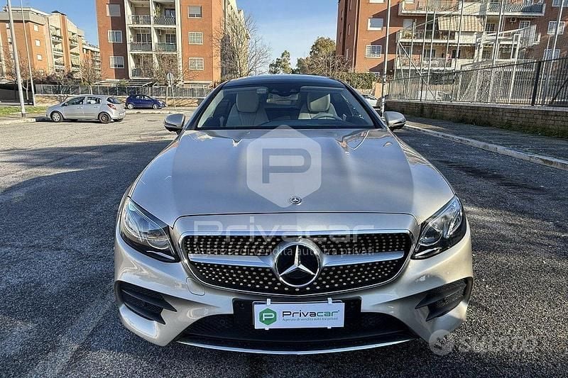 Usata Mercedes E220 Premium Plus 194 CV (142 kW) 2017 Grigio Coupé