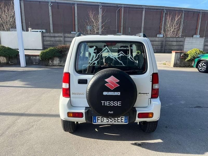 Usata Suzuki Jimny 86 CV (63 kW) 2016 Bianco SUV