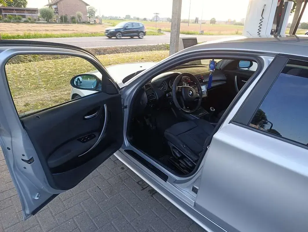Usata BMW 120 Sport Line 177 CV (130 kW) 2007 Utilitaria