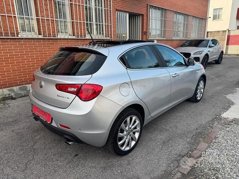 Usata Alfa Romeo Giulietta Super 175 CV (128 kW) 2016 Grigio Utilitaria