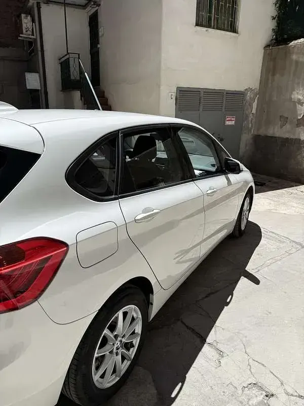 Usata BMW 218 Active Tourer Luxury Line 150 CV (110 kW) 2015 Monovolume