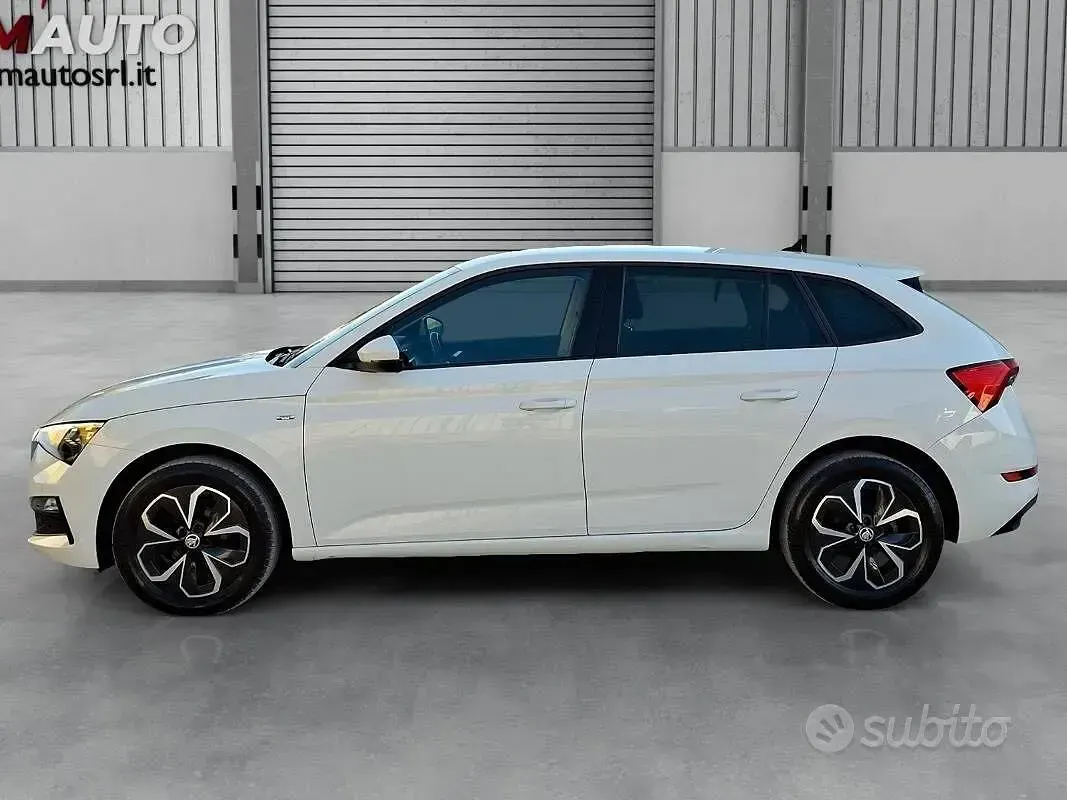 Usata Skoda Scala Drive 90 CV (66 kW) 2020 Bianco Utilitaria