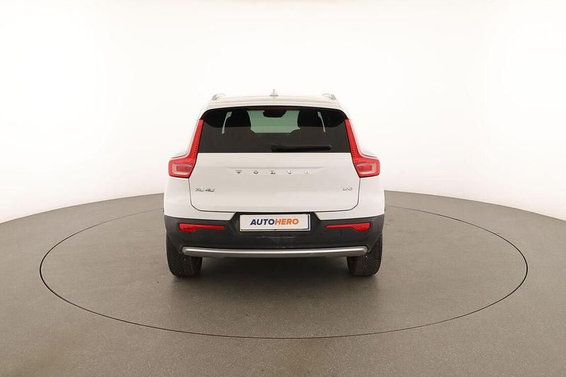 Usata Volvo XC40 Momentum 150 CV (110 kW) 2018 Bianco SUV