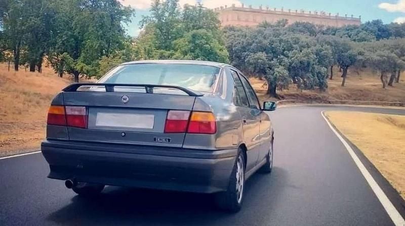 Usata Lancia Dedra 162 CV (119 kW) 1991 Grigio Berlina