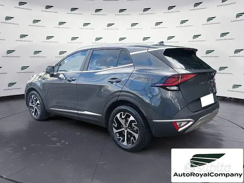 Usata Kia Sportage Style 230 CV (169 kW) 2023 Grigio SUV