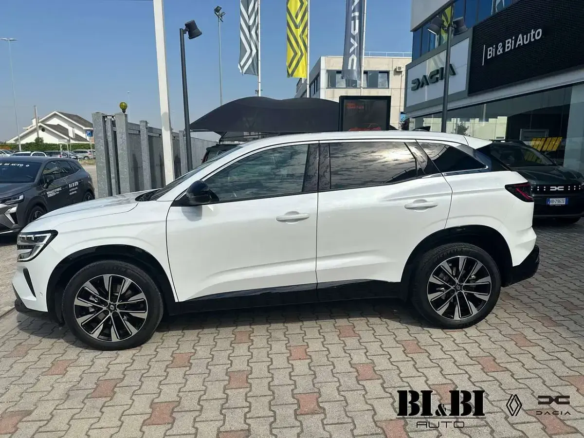 Usata Renault Austral Techno 131 CV (96 kW) 2023 Bianco nacrè SUV
