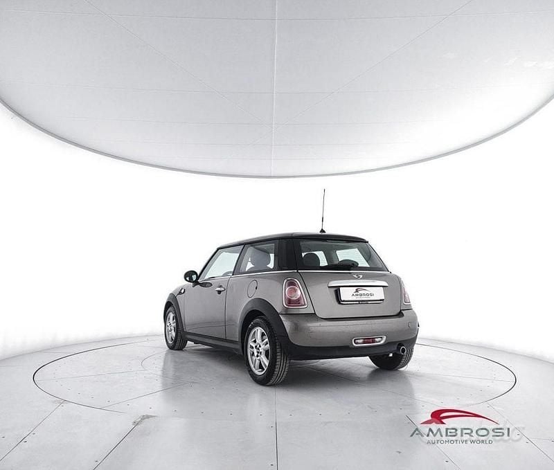 Usata Mini ONE 102 CV (75 kW) 2013 Grigio Utilitaria